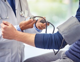 誘發(fā)高血壓的四個不良習慣，90%的人都在做！