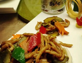 來份兒“苦肉計(jì)”？——鮮三七炒肉